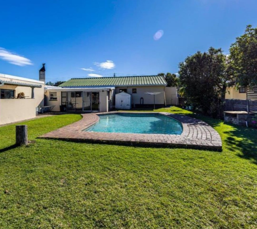 3 Bedroom Property for Sale in Gonubie Eastern Cape